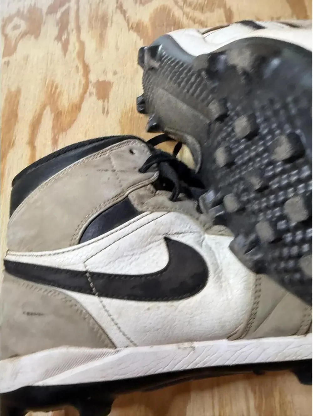 Nike Air Jordan 1 Retro MCS Light Smoke Grey Baseball Cleats Mens Size 10.5